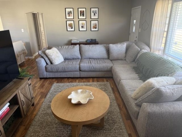 2530 8th, Peru, Illinois 61354, 2 Bedrooms Bedrooms, ,1 BathroomBathrooms,House,For Sale,8th,202601268