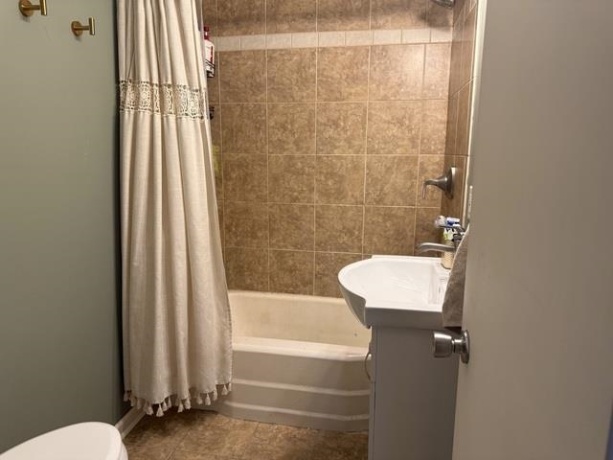 2530 8th, Peru, Illinois 61354, 2 Bedrooms Bedrooms, ,1 BathroomBathrooms,House,For Sale,8th,202601268