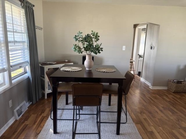 2530 8th, Peru, Illinois 61354, 2 Bedrooms Bedrooms, ,1 BathroomBathrooms,House,For Sale,8th,202601268