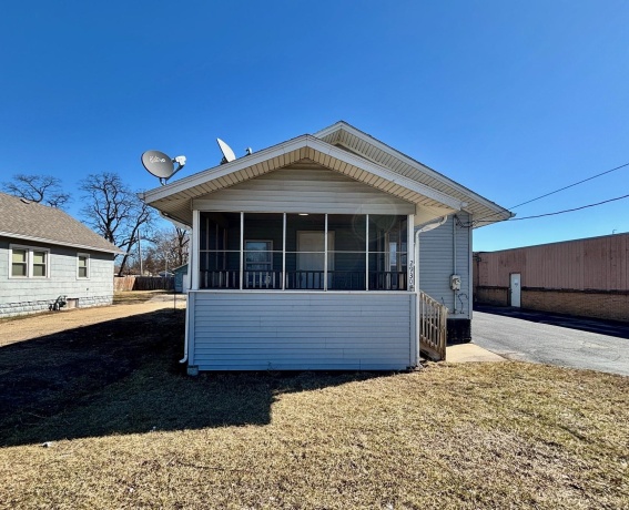 2930 11th, ROCKFORD, Illinois 61109, 2 Bedrooms Bedrooms, ,1 BathroomBathrooms,House,For Sale,11th,202601273