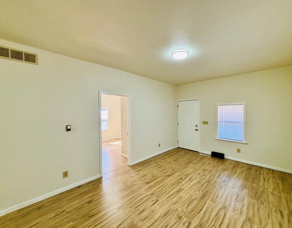 2930 11th, ROCKFORD, Illinois 61109, 2 Bedrooms Bedrooms, ,1 BathroomBathrooms,House,For Sale,11th,202601273