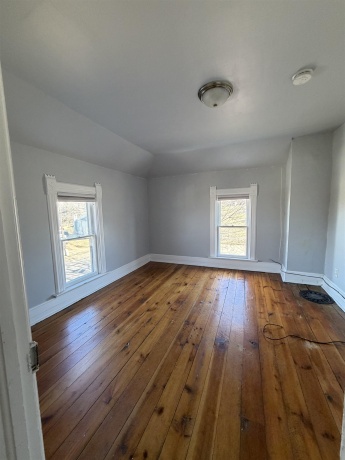 216 Washington, ELIZABETH, Illinois 61028, 4 Bedrooms Bedrooms, ,2 BathroomsBathrooms,House,For Sale,Washington,202601275