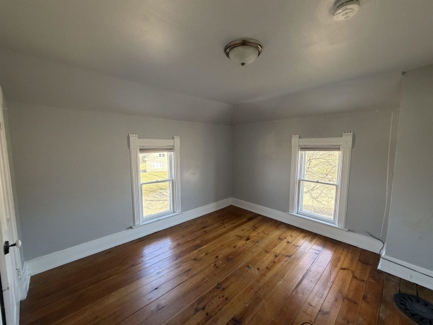 216 Washington, ELIZABETH, Illinois 61028, 4 Bedrooms Bedrooms, ,2 BathroomsBathrooms,House,For Sale,Washington,202601275