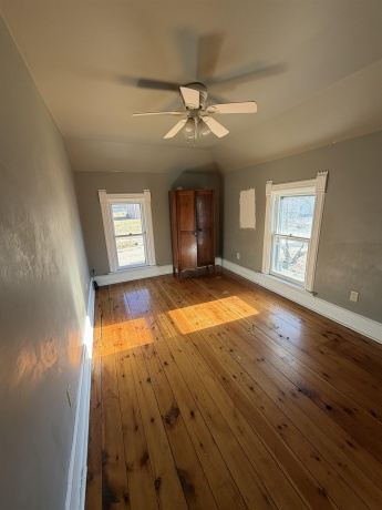 216 Washington, ELIZABETH, Illinois 61028, 4 Bedrooms Bedrooms, ,2 BathroomsBathrooms,House,For Sale,Washington,202601275