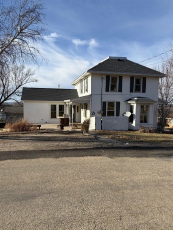 216 Washington, ELIZABETH, Illinois 61028, 4 Bedrooms Bedrooms, ,2 BathroomsBathrooms,House,For Sale,Washington,202601275