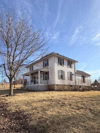 216 Washington, ELIZABETH, Illinois 61028, 4 Bedrooms Bedrooms, ,2 BathroomsBathrooms,House,For Sale,Washington,202601275