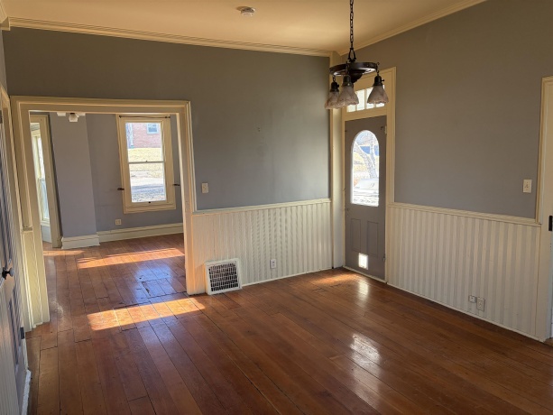 216 Washington, ELIZABETH, Illinois 61028, 4 Bedrooms Bedrooms, ,2 BathroomsBathrooms,House,For Sale,Washington,202601275