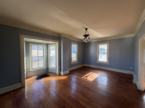 216 Washington, ELIZABETH, Illinois 61028, 4 Bedrooms Bedrooms, ,2 BathroomsBathrooms,House,For Sale,Washington,202601275