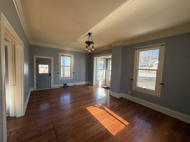 216 Washington, ELIZABETH, Illinois 61028, 4 Bedrooms Bedrooms, ,2 BathroomsBathrooms,House,For Sale,Washington,202601275