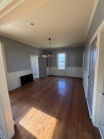 216 Washington, ELIZABETH, Illinois 61028, 4 Bedrooms Bedrooms, ,2 BathroomsBathrooms,House,For Sale,Washington,202601275