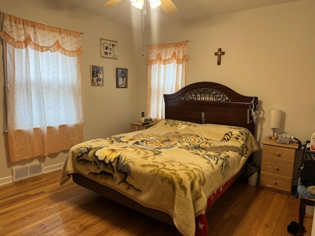 1910 25TH, ROCKFORD, Illinois 61108, 3 Bedrooms Bedrooms, ,2 BathroomsBathrooms,House,For Sale,25TH,202601280