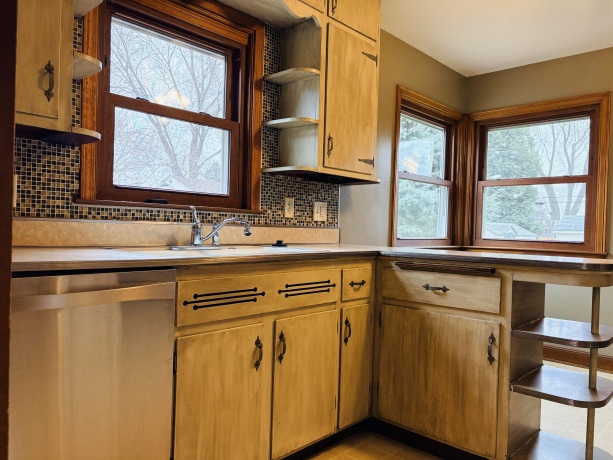 5003 Arlington, LOVES PARK, Illinois 61111, 3 Bedrooms Bedrooms, ,1 BathroomBathrooms,House,For Sale,Arlington,202601281