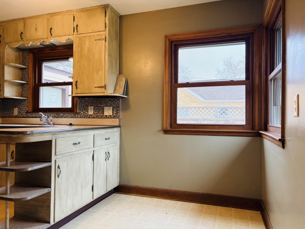 5003 Arlington, LOVES PARK, Illinois 61111, 3 Bedrooms Bedrooms, ,1 BathroomBathrooms,House,For Sale,Arlington,202601281