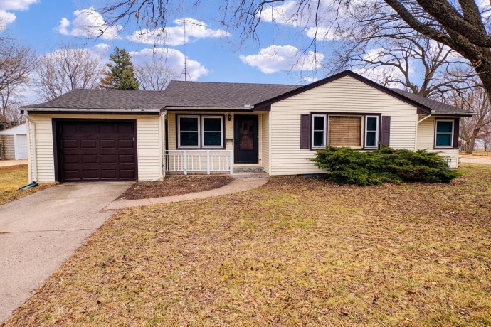 5003 Arlington, LOVES PARK, Illinois 61111, 3 Bedrooms Bedrooms, ,1 BathroomBathrooms,House,For Sale,Arlington,202601281