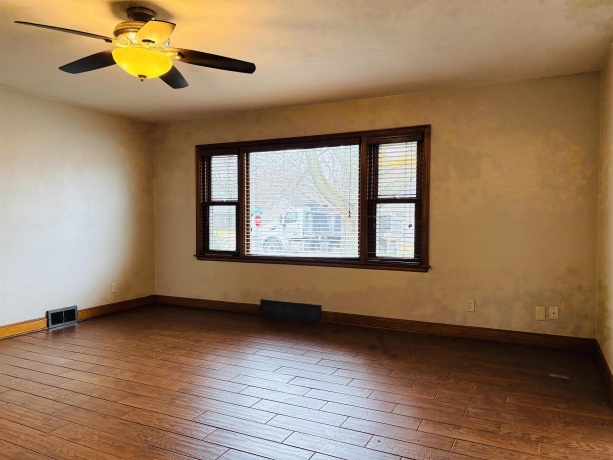 5003 Arlington, LOVES PARK, Illinois 61111, 3 Bedrooms Bedrooms, ,1 BathroomBathrooms,House,For Sale,Arlington,202601281