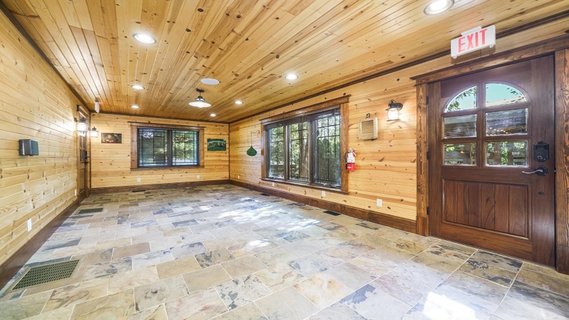 409 State, FRANKLIN GROVE, Illinois 61031, 9 Bedrooms Bedrooms, ,9 BathroomsBathrooms,House,For Sale,State,202506483