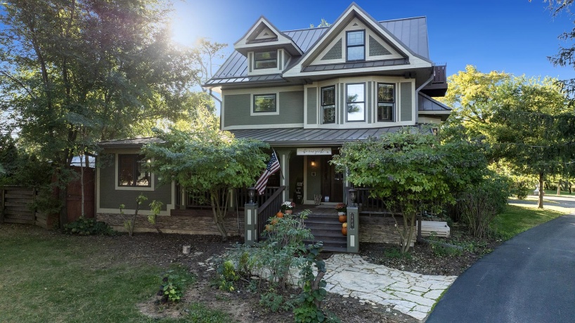 409 State, FRANKLIN GROVE, Illinois 61031, 9 Bedrooms Bedrooms, ,9 BathroomsBathrooms,House,For Sale,State,202506483