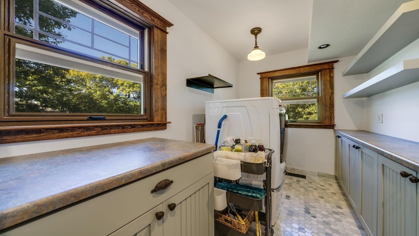 409 State, FRANKLIN GROVE, Illinois 61031, 9 Bedrooms Bedrooms, ,9 BathroomsBathrooms,House,For Sale,State,202506483