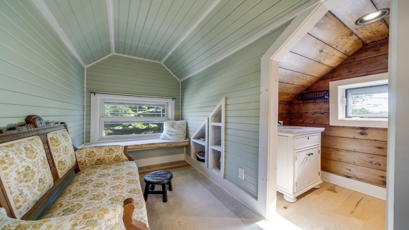 409 State, FRANKLIN GROVE, Illinois 61031, 9 Bedrooms Bedrooms, ,9 BathroomsBathrooms,House,For Sale,State,202506483