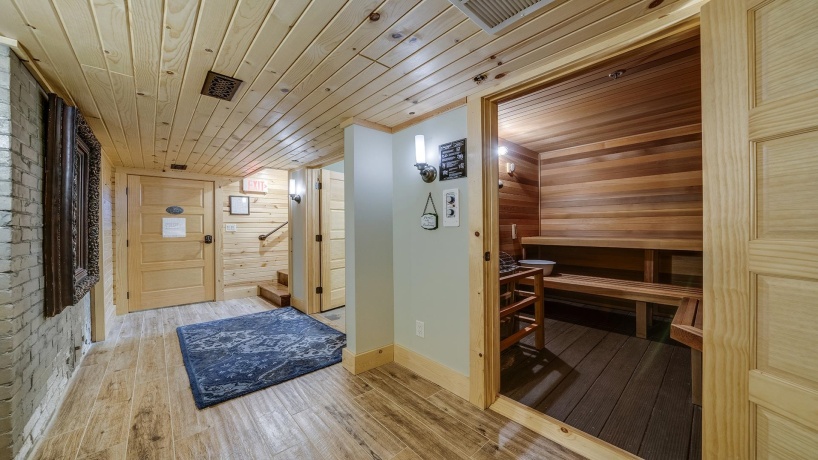 409 State, FRANKLIN GROVE, Illinois 61031, 9 Bedrooms Bedrooms, ,9 BathroomsBathrooms,House,For Sale,State,202506483