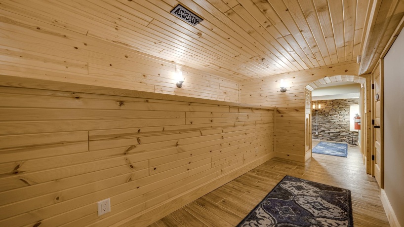 409 State, FRANKLIN GROVE, Illinois 61031, 9 Bedrooms Bedrooms, ,9 BathroomsBathrooms,House,For Sale,State,202506483