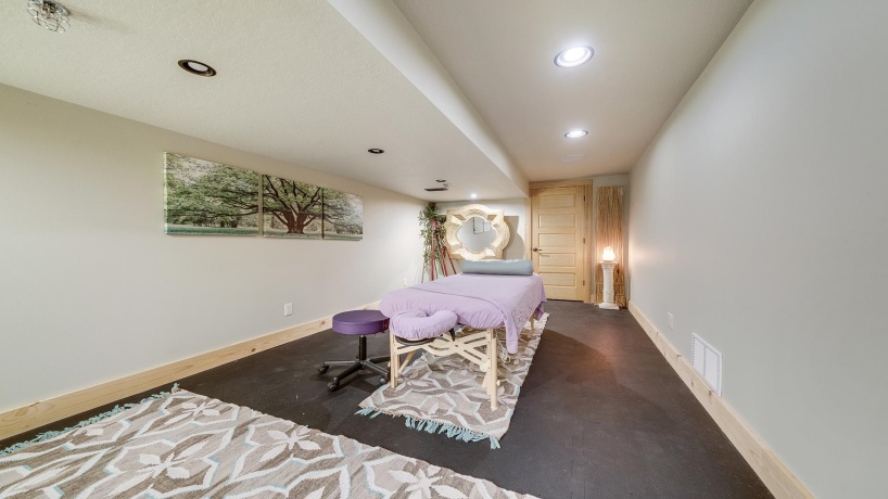 409 State, FRANKLIN GROVE, Illinois 61031, 9 Bedrooms Bedrooms, ,9 BathroomsBathrooms,House,For Sale,State,202506483