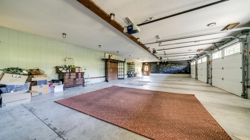 409 State, FRANKLIN GROVE, Illinois 61031, 9 Bedrooms Bedrooms, ,9 BathroomsBathrooms,House,For Sale,State,202506483