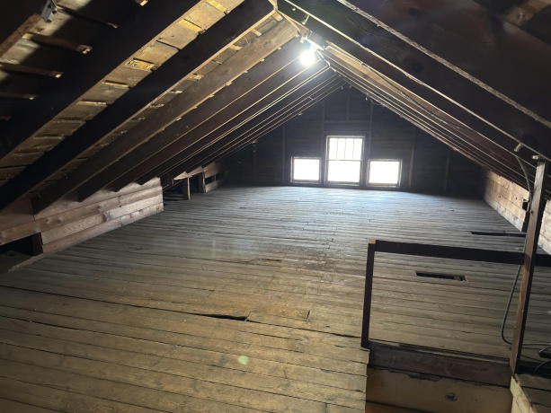 1036 Winnebago, ROCKFORD, Illinois 61103, 4 Bedrooms Bedrooms, ,1 BathroomBathrooms,House,For Sale,Winnebago,202601284