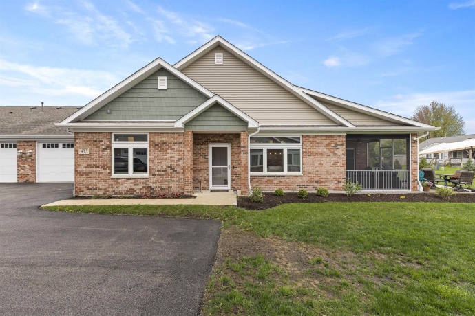 433 Stearn, GENOA, Illinois 60135, 2 Bedrooms Bedrooms, ,2 BathroomsBathrooms,Condominium,For Sale,Stearn,202601289