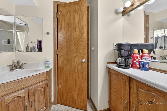 1731 Demeter, FREEPORT, Illinois 61032, 4 Bedrooms Bedrooms, ,3 BathroomsBathrooms,House,For Sale,Demeter,202601290