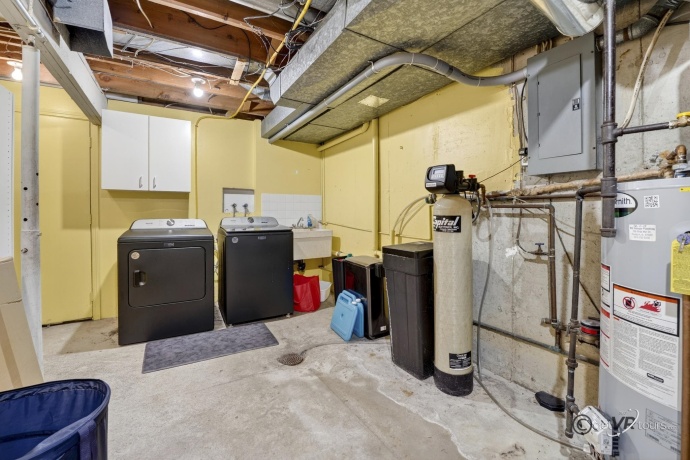 1731 Demeter, FREEPORT, Illinois 61032, 4 Bedrooms Bedrooms, ,3 BathroomsBathrooms,House,For Sale,Demeter,202601290