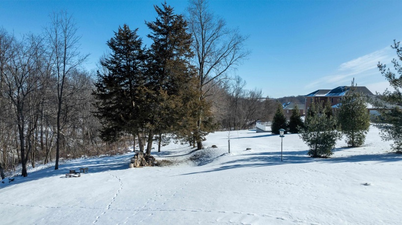 18694 Michelle, EAST DUBUQUE, Illinois 61025, 4 Bedrooms Bedrooms, ,3 BathroomsBathrooms,House,For Sale,Michelle,202601294