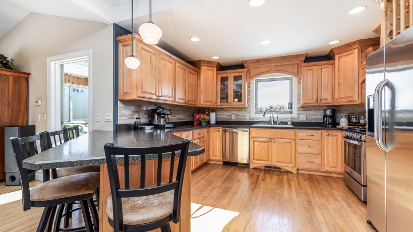 18694 Michelle, EAST DUBUQUE, Illinois 61025, 4 Bedrooms Bedrooms, ,3 BathroomsBathrooms,House,For Sale,Michelle,202601294