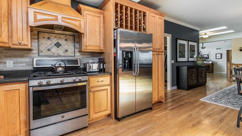 18694 Michelle, EAST DUBUQUE, Illinois 61025, 4 Bedrooms Bedrooms, ,3 BathroomsBathrooms,House,For Sale,Michelle,202601294