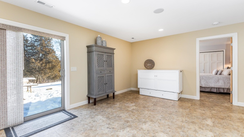 18694 Michelle, EAST DUBUQUE, Illinois 61025, 4 Bedrooms Bedrooms, ,3 BathroomsBathrooms,House,For Sale,Michelle,202601294