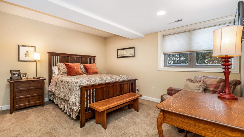 18694 Michelle, EAST DUBUQUE, Illinois 61025, 4 Bedrooms Bedrooms, ,3 BathroomsBathrooms,House,For Sale,Michelle,202601294