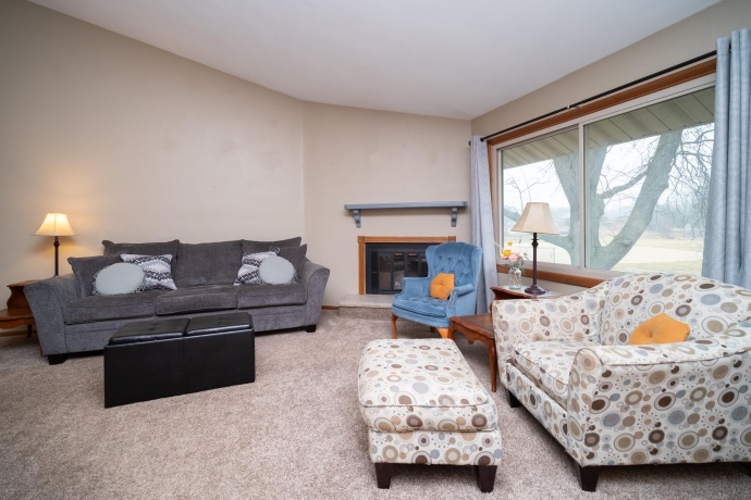 4653 High Point Drive #28, ROCKFORD, Illinois 61114, 2 Bedrooms Bedrooms, ,1 BathroomBathrooms,Condominium,For Sale,High Point Drive #28,202601302