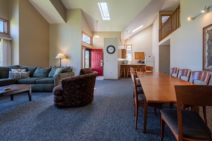 1 Vista Ridge, GALENA, Illinois 61036, 5 Bedrooms Bedrooms, ,5 BathroomsBathrooms,House,For Sale,Vista Ridge,202601306