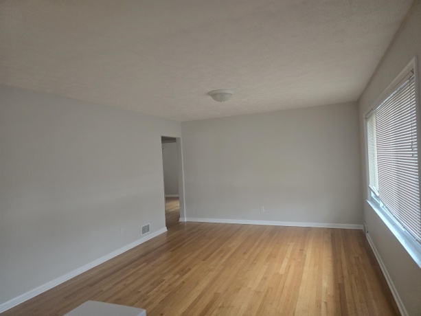 1103 Scottswood, ROCKFORD, Illinois 61107, 3 Bedrooms Bedrooms, ,1 BathroomBathrooms,House,For Sale,Scottswood,202601310