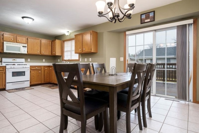 6511 WEAVER, ROCKFORD, Illinois 61114, 4 Bedrooms Bedrooms, ,2 BathroomsBathrooms,House,For Sale,WEAVER,202601312