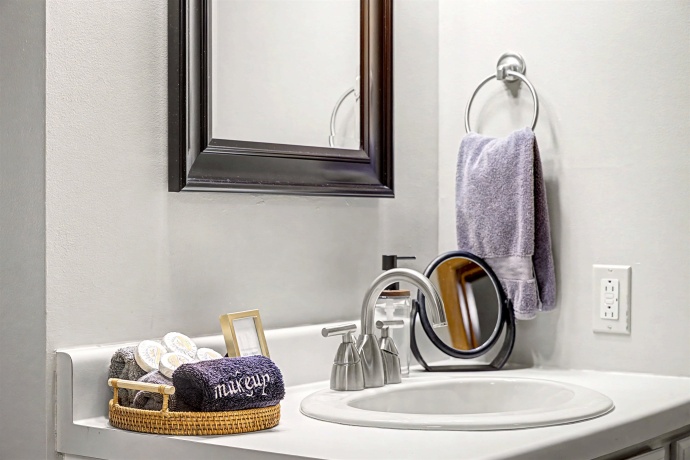 42 Spring Creek, GALENA, Illinois 61036, 2 Bedrooms Bedrooms, ,2 BathroomsBathrooms,House,For Sale,Spring Creek,202601313