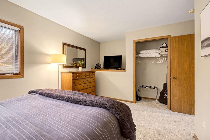 42 Spring Creek, GALENA, Illinois 61036, 2 Bedrooms Bedrooms, ,2 BathroomsBathrooms,House,For Sale,Spring Creek,202601313