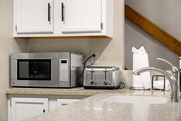 42 Spring Creek, GALENA, Illinois 61036, 2 Bedrooms Bedrooms, ,2 BathroomsBathrooms,House,For Sale,Spring Creek,202601313