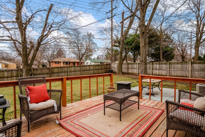 1420 NOTRE DAME, ROCKFORD, Illinois 61103, 3 Bedrooms Bedrooms, ,2 BathroomsBathrooms,House,For Sale,NOTRE DAME,202601314