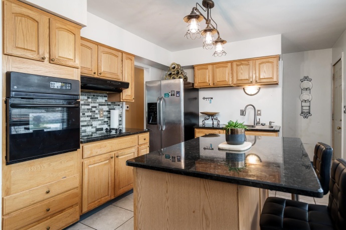 1420 NOTRE DAME, ROCKFORD, Illinois 61103, 3 Bedrooms Bedrooms, ,2 BathroomsBathrooms,House,For Sale,NOTRE DAME,202601314