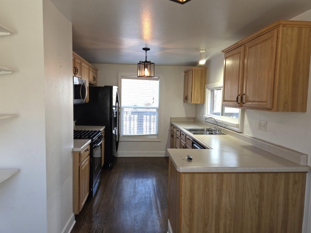 900 RIDGEWOOD, ROCKFORD, Illinois 61107, 3 Bedrooms Bedrooms, ,1 BathroomBathrooms,House,For Sale,RIDGEWOOD,202601315