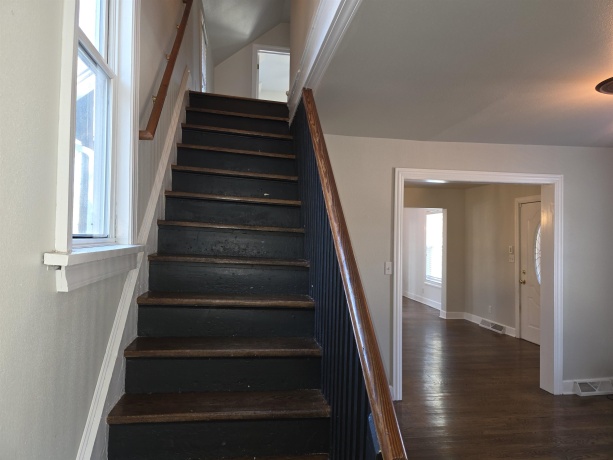 900 RIDGEWOOD, ROCKFORD, Illinois 61107, 3 Bedrooms Bedrooms, ,1 BathroomBathrooms,House,For Sale,RIDGEWOOD,202601315