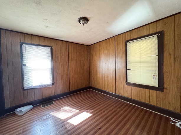 136 Lexington, ROCKFORD, Illinois 61102, 2 Bedrooms Bedrooms, ,1 BathroomBathrooms,House,For Sale,Lexington,202601316