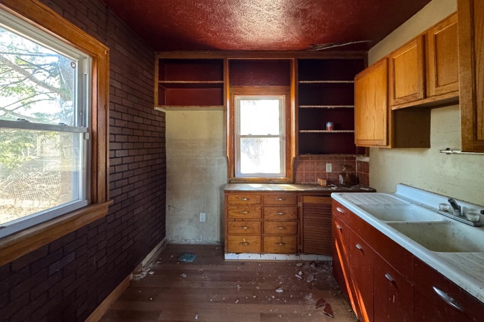 136 Lexington, ROCKFORD, Illinois 61102, 2 Bedrooms Bedrooms, ,1 BathroomBathrooms,House,For Sale,Lexington,202601316