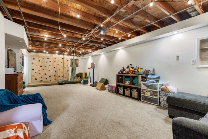 9573 Twin Deer, ROSCOE, Illinois 61073, 3 Bedrooms Bedrooms, ,2 BathroomsBathrooms,House,For Sale,Twin Deer,202601002